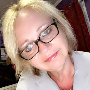 Meet your Posher, Anne